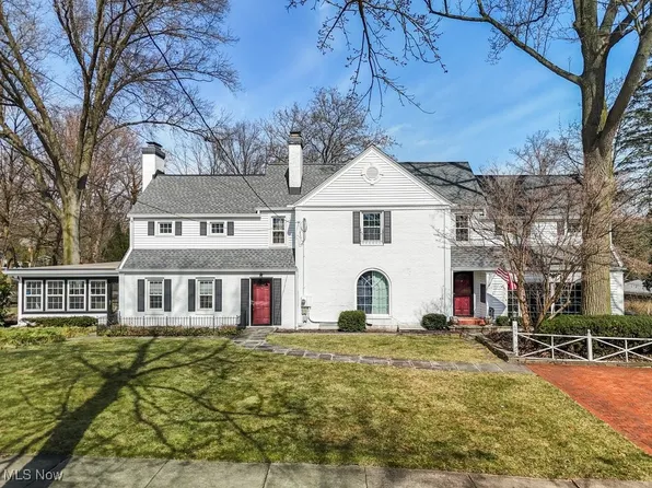 695 Mentor Rd, Akron, OH 44303