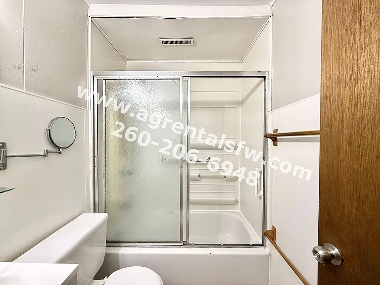1730 Scotsdale Dr — Photo 7