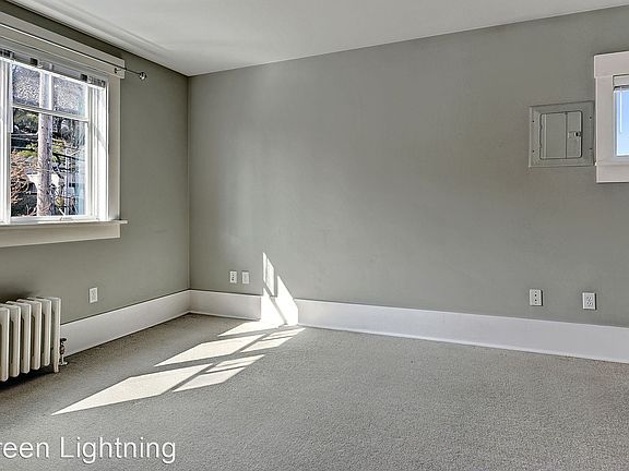 5th image of 2508 Dexter Ave N APT A