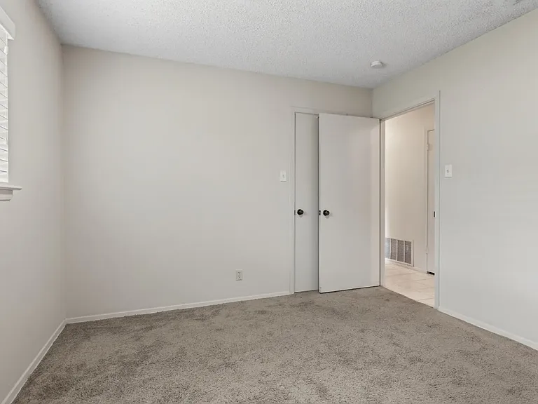 143 Forrest Trl — Photo 14