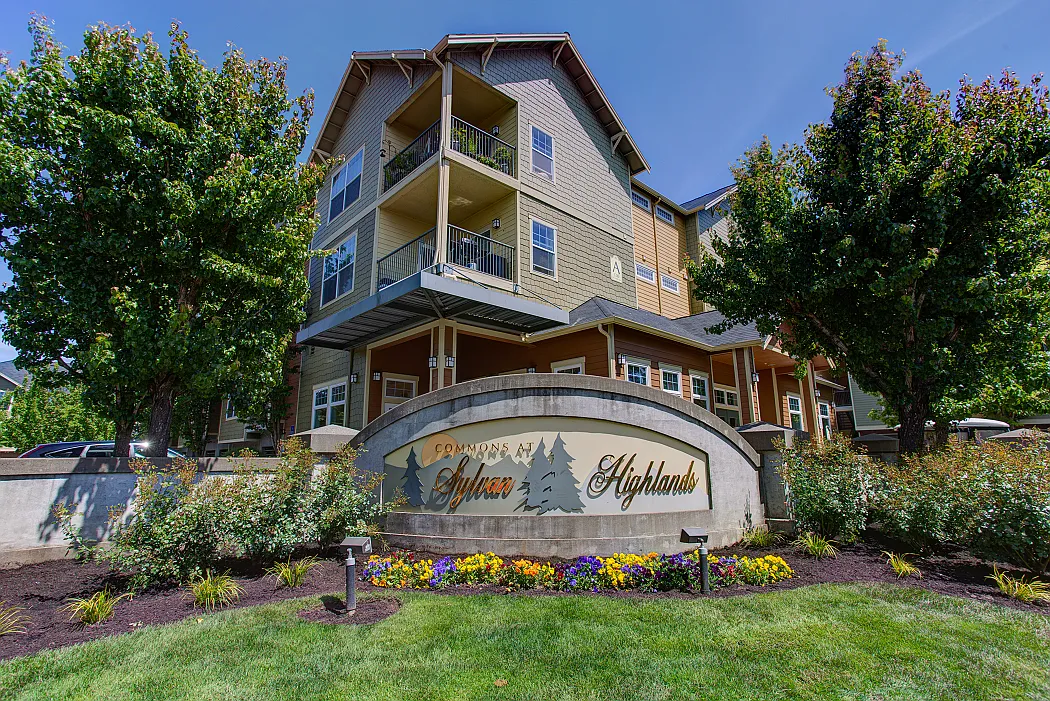 Commons at Sylvan Highlands Apartments — Photo 2
