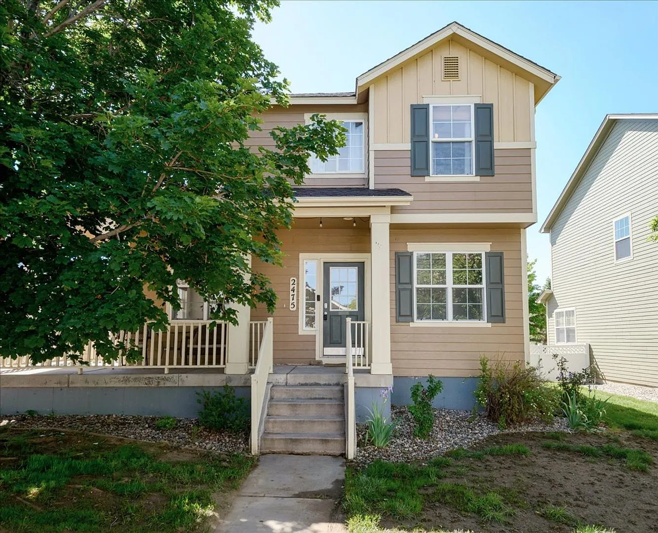 Spacious 4-Bedroom Home with Loft, Bonus Room, and Nearly 3,000 Sq. Ft. of Living Space! — Photo 1