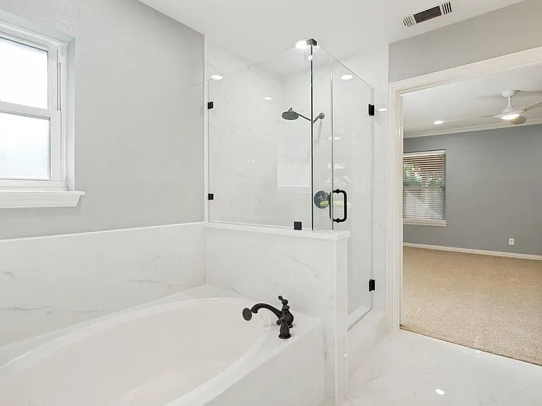 5820 Forest Ln — Photo 16