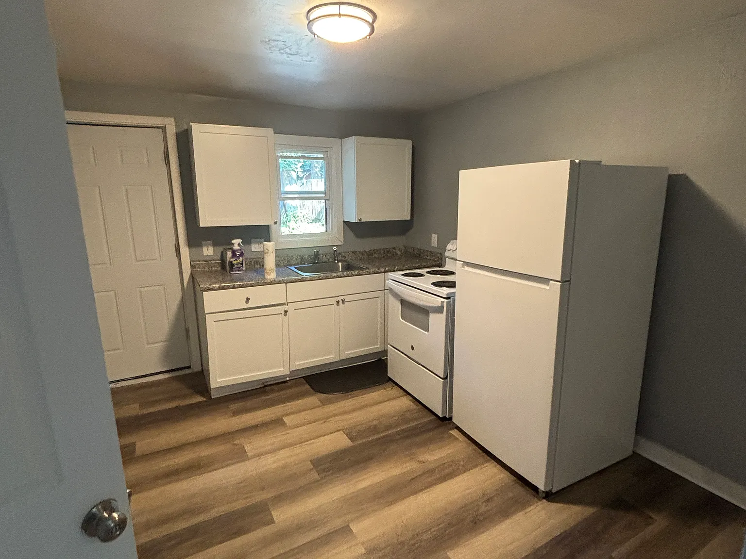 3 bed, 1.5 bath, 1244 sqft, $1,175 — Photo 4