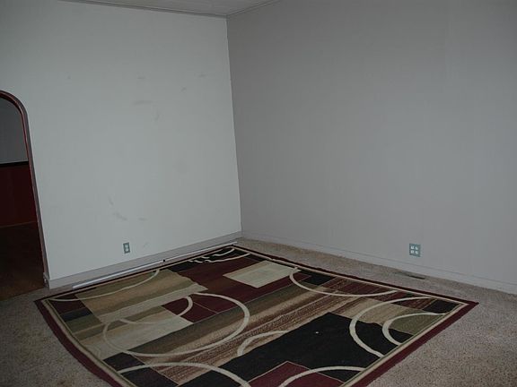 3rd image of 1425 Belmont Ave