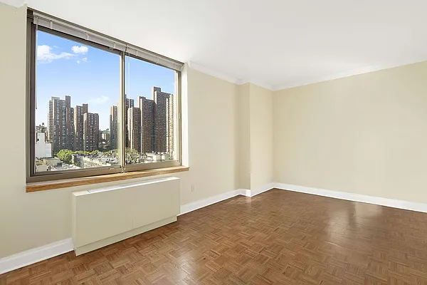 Rented by Compass | media 34