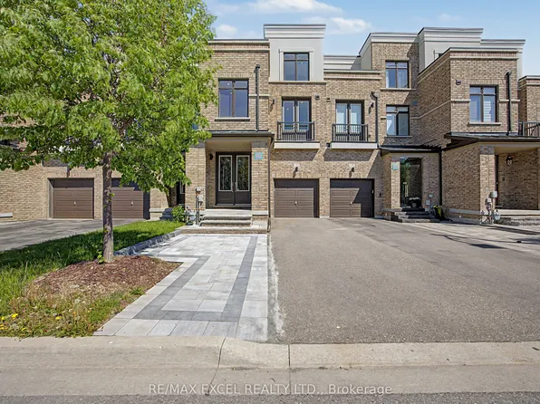 132 Elyse Ct, Aurora, ON L4G 2C9