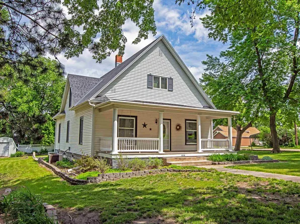 41 S Montgomery St, Nelson, NE 68961