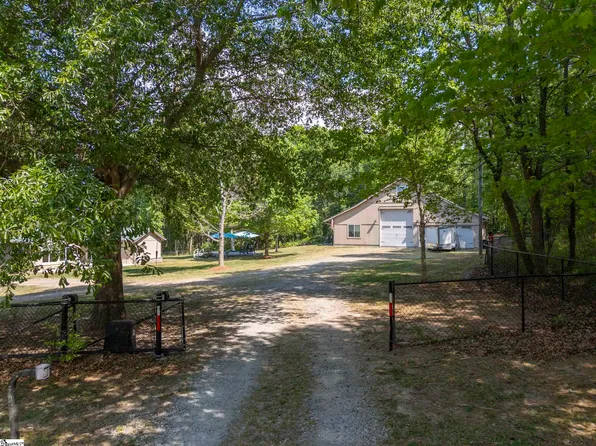 183-185 Rubin Thorne Rd, Campobello, SC 29322