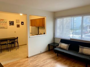 1657 N Astor St APT 1, Milwaukee, WI 53202