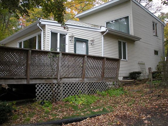 2nd image of 21 Indian Ave
