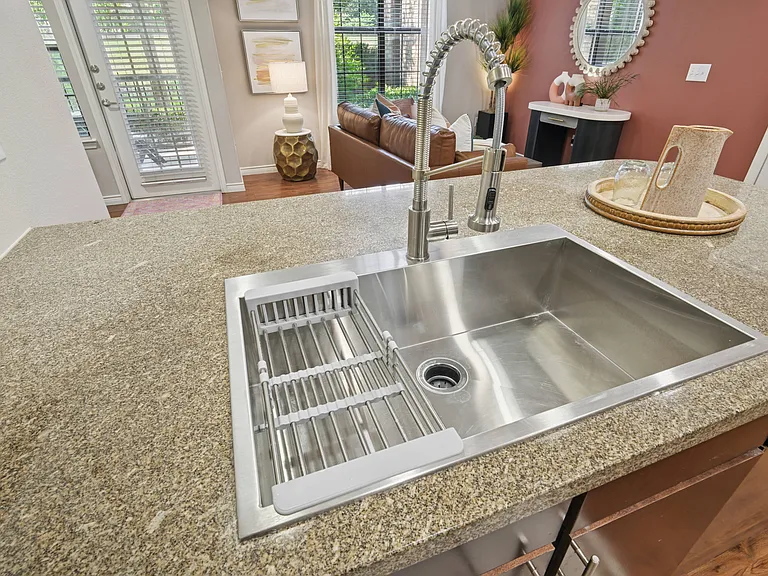 Greenhaven Apartments — Photo 14