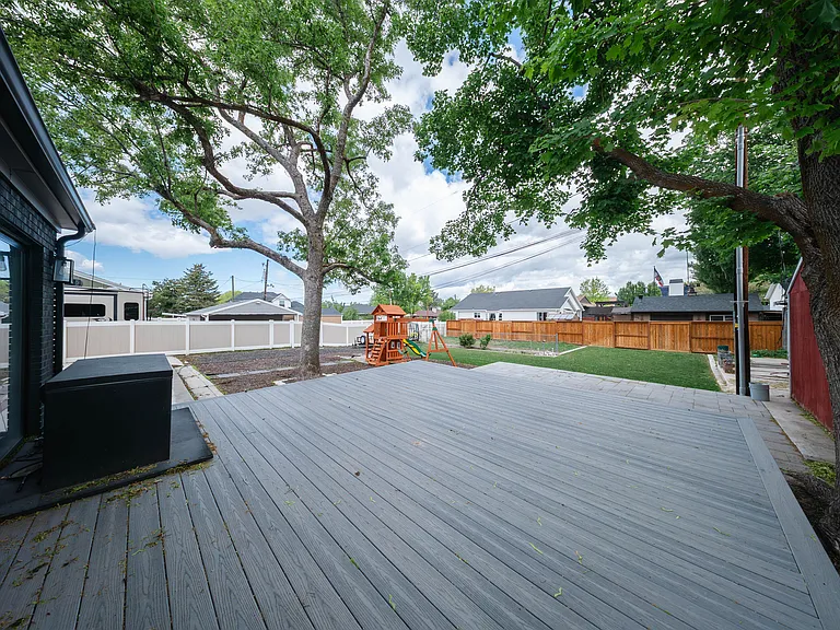 1821 E Bosham Ln #A — Photo 23