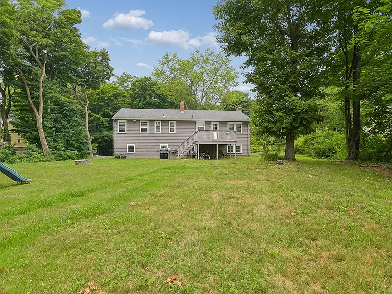 122 Upper State St — Photo 24