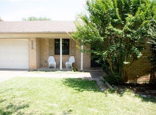 1219 Duane St, Benbrook, TX 76126