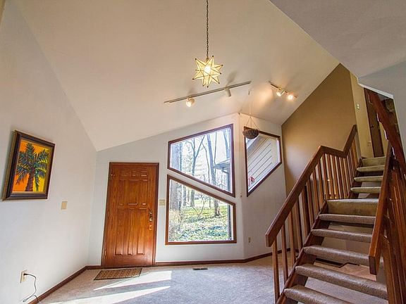 1122  Green Tree Drive Dayton OH 45429