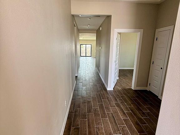 2nd image of 3820 Rhine Riv