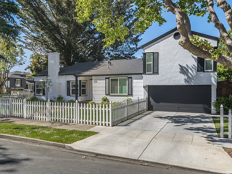 Marin Dr — Photo 2