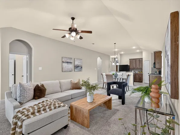1413 Thibodaux Dr, Greenville, TX 75402