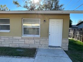 2917 61st Ave N, Saint Petersburg, FL