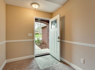 7834 Knoll Dr S, Jacksonville, FL 32221