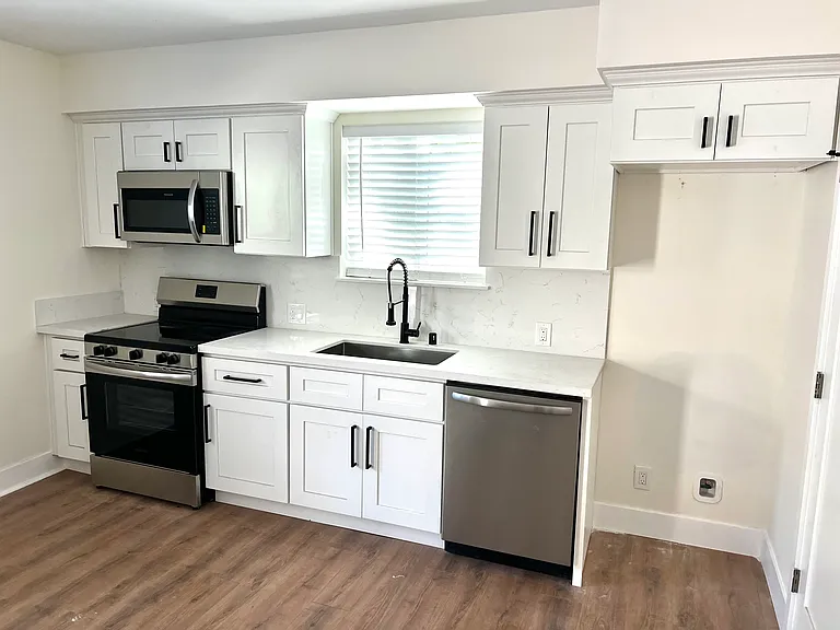 6744 Orizaba Ave #10 — Photo 5