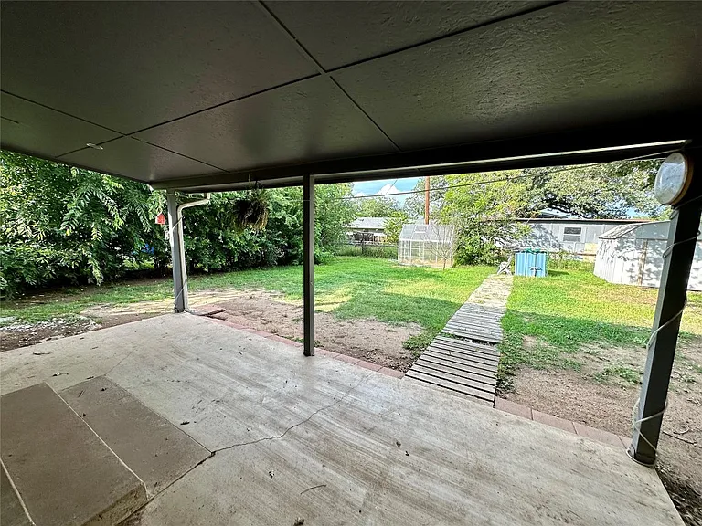 438 South Dr — Photo 17