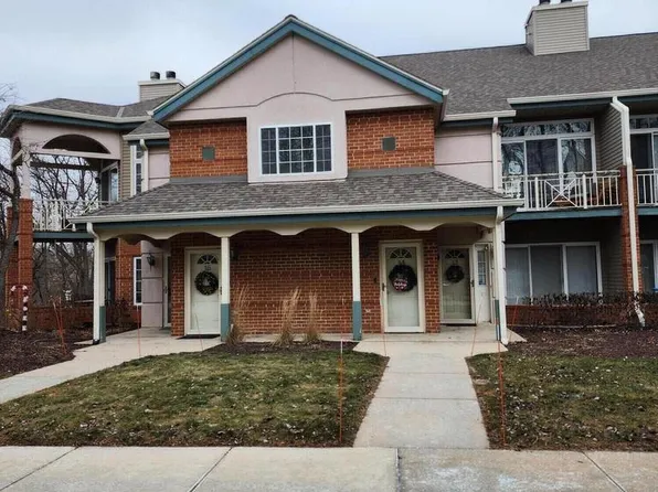 18920 Toldt Woods DRIVE #14, Brookfield, WI 53045