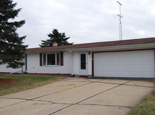 409 Benson St, Cobb, WI 53526