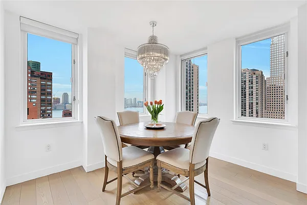 Sold by Platinum Properties | media 18