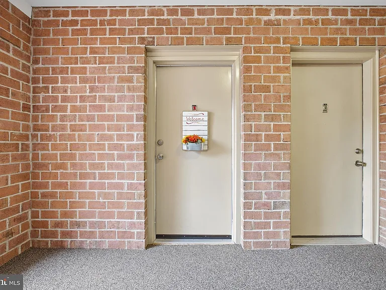 3800 Meghan Dr #3C — Photo 2