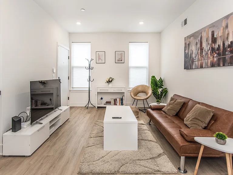 2435 W Master St #1A — Photo 18