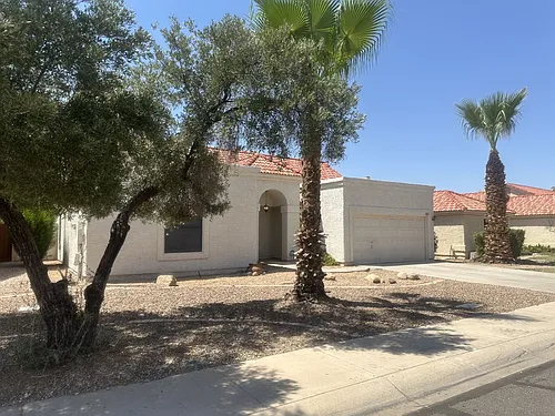 1249 E Laurel Ave Photo 1