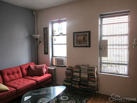 Rented by City Connections Realty | media 10