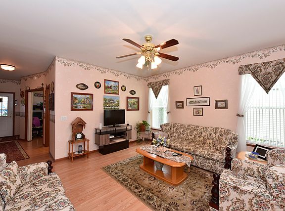 3rd image of 3504 Blue Heron Cir