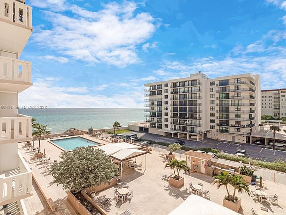 3rd image of 3450 S Ocean Blvd #4150