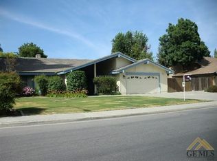 6307 Brooklawn Way, Bakersfield, CA 93309
