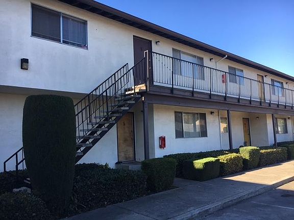 2nd image of 21565 Banyan St APT 3