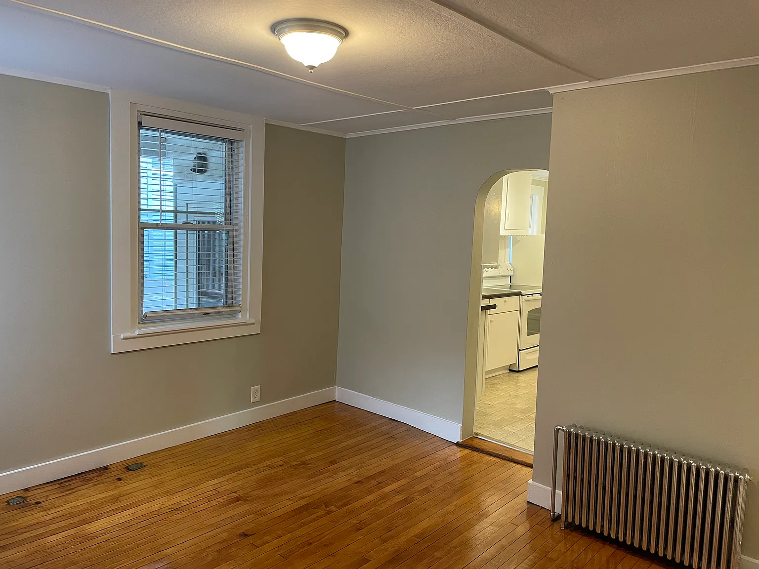 53 Nesmith St — Photo 2