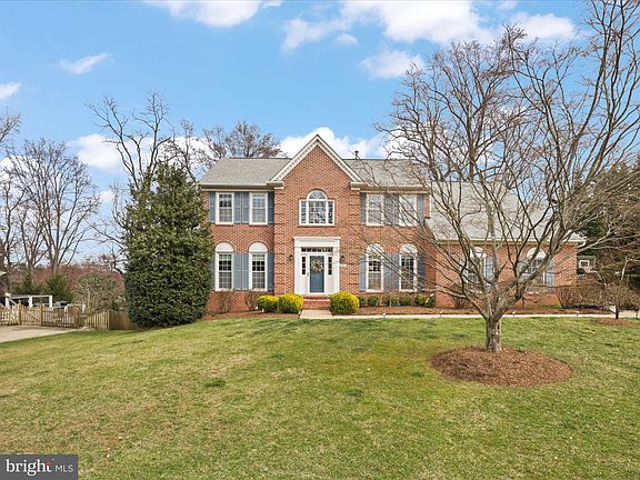 3rd image of 4407 Jayson Ln