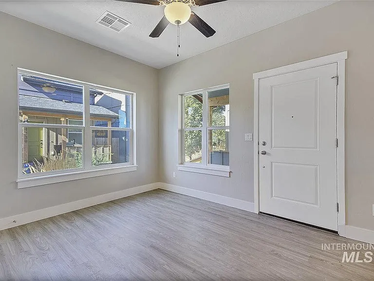 4335 Adams St — Photo 5