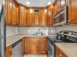 122 Prescott Dr #F, Deerfield Beach, FL 33442