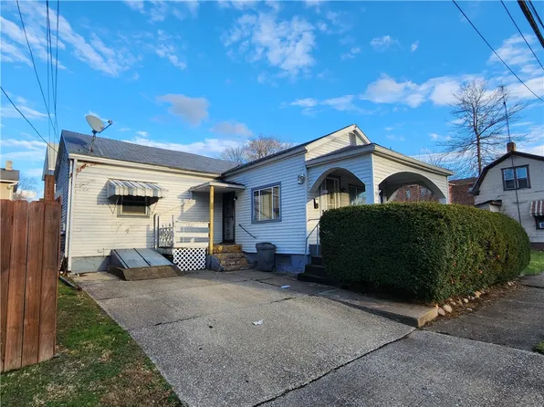 1327 4th Ave, New Brighton, PA 15066