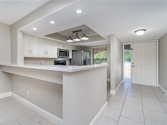 4th image of 135 Cypress Way E APT H