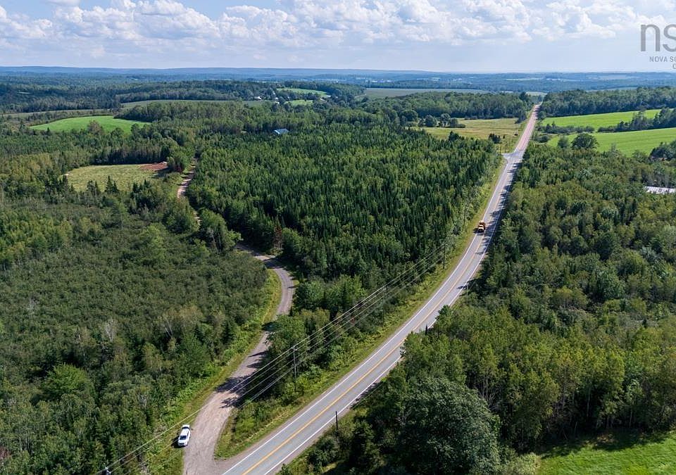 1st image of 395 Alton Loop
