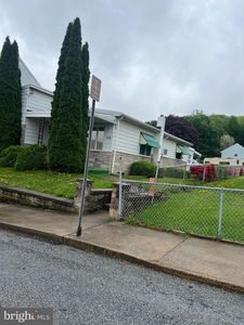 1228 Spruce St, Ashland, PA, 17921