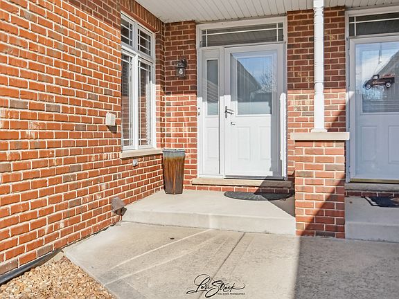 2nd image of 10804 Canterbury Dr