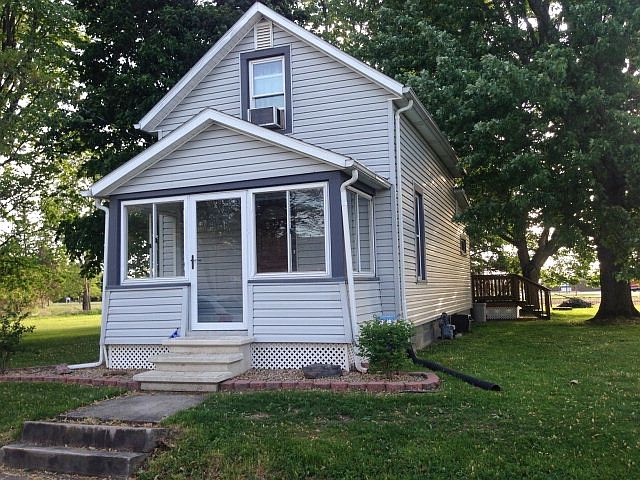 1st image of 447 Myers St