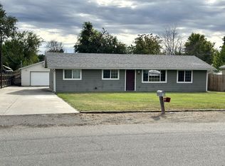 680 S 41st Ave, West Richland, WA 99353
