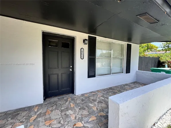 10621 SW 172nd St, Miami, FL 33157